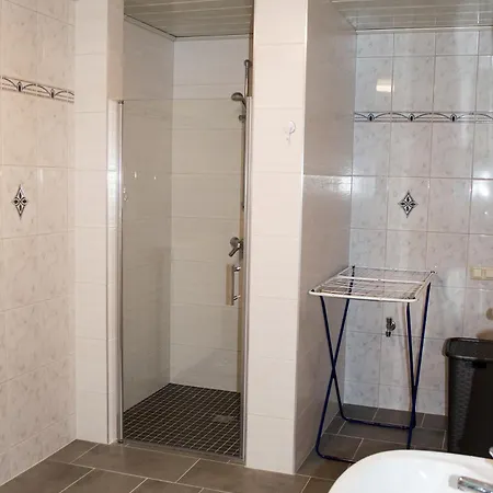 Bucker Apartment *